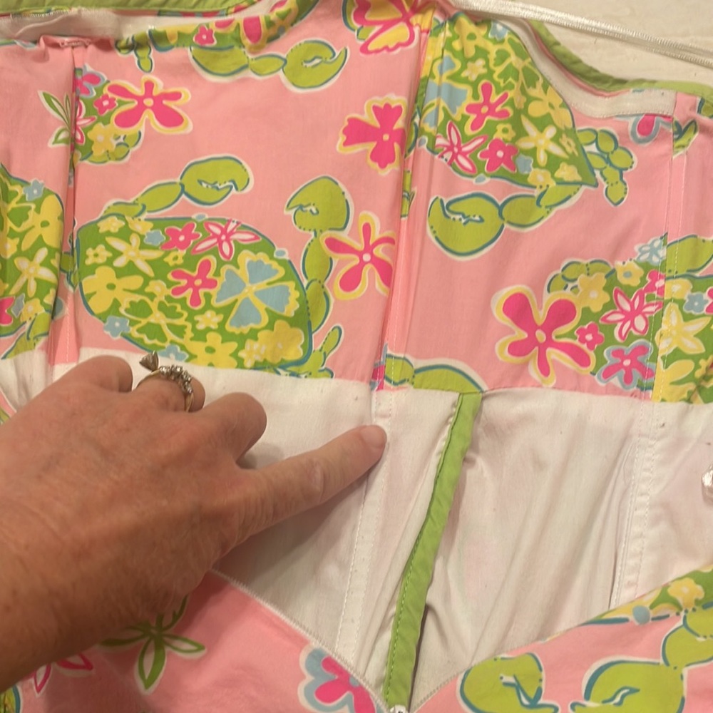 Lilly Pulitzer size 2 pink & green vintage crab print dress. - Picture 6 of 7